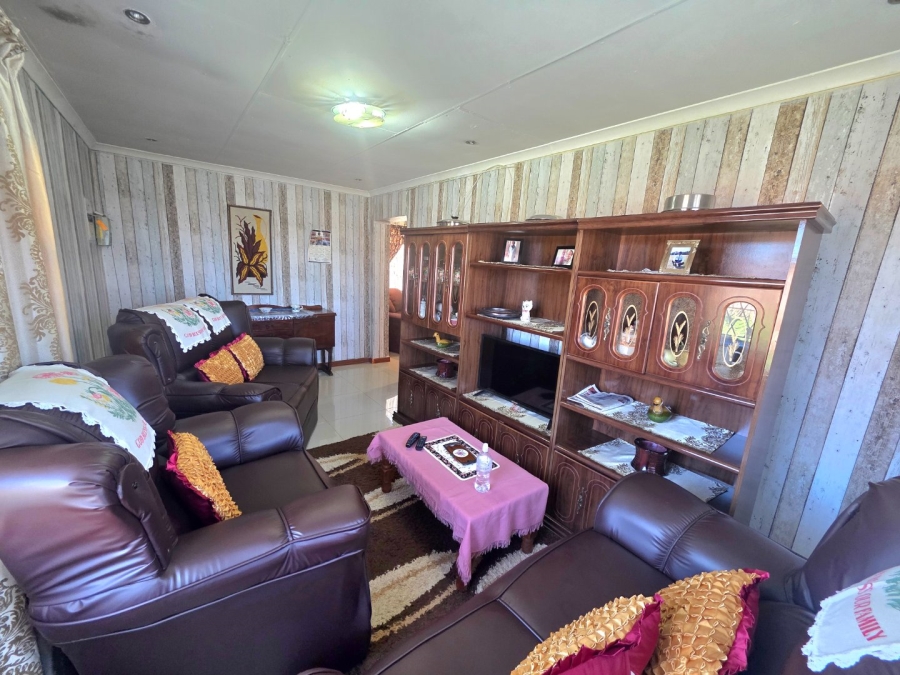 3 Bedroom Property for Sale in Bohlokong Free State